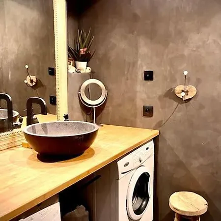 Apartment Loft De Charme Louvre Tuileries Palais Royal Paris